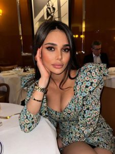 Russian escort from Malika in Dubai